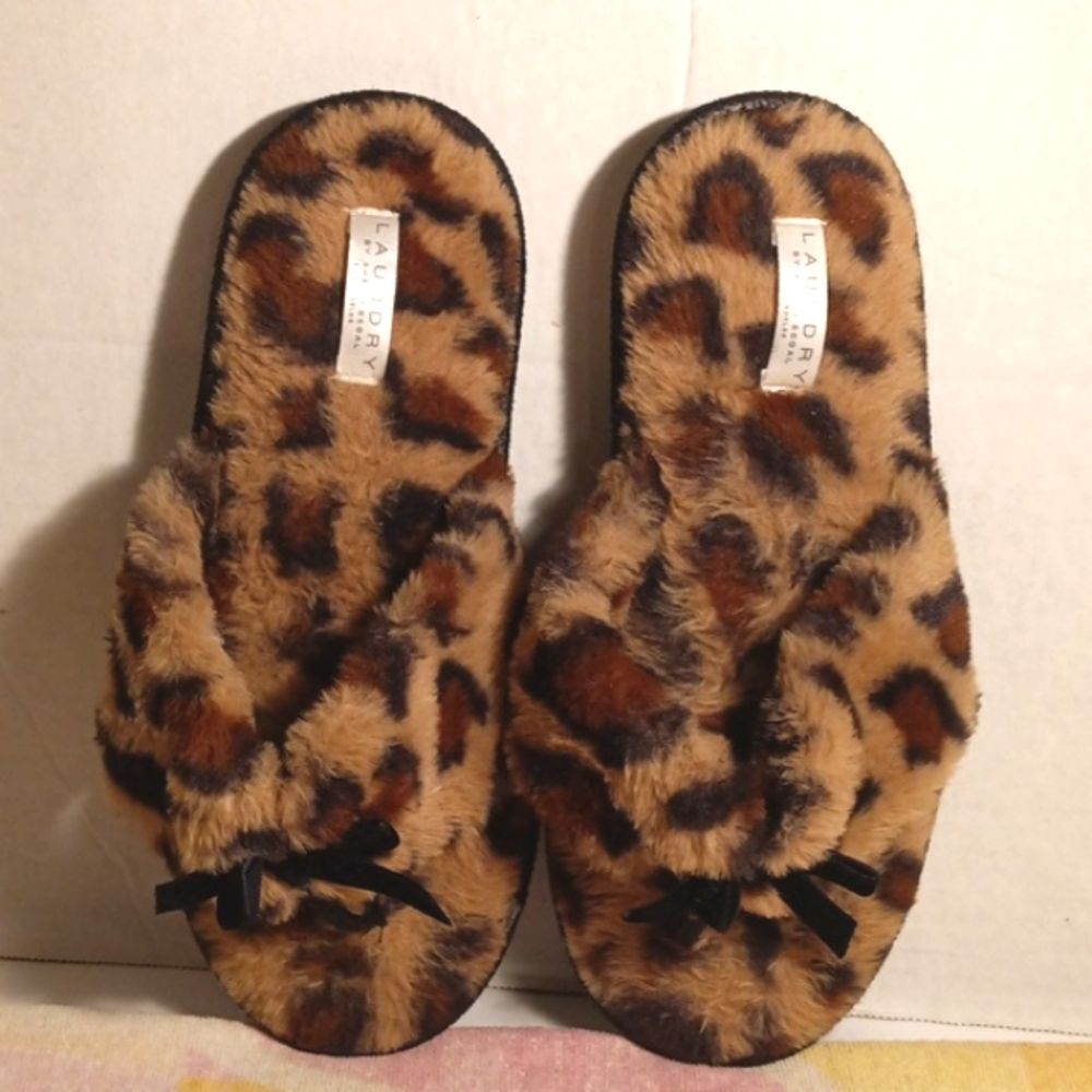 Laundry by Shelli Segal Leopard Print Furry Bedroom Slippers Sz 8